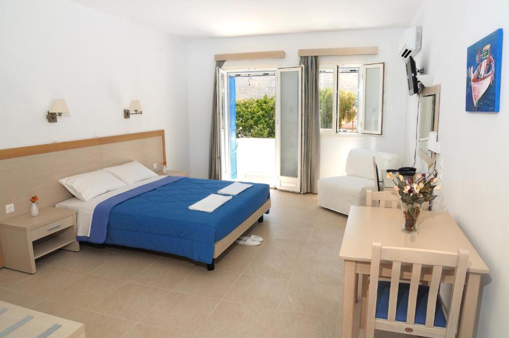 Dream Island Hotel Livadia  Room photo